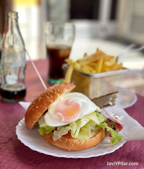 Hamburguesa de la Taberna el Escribanu (Ribadesella, Asturias)